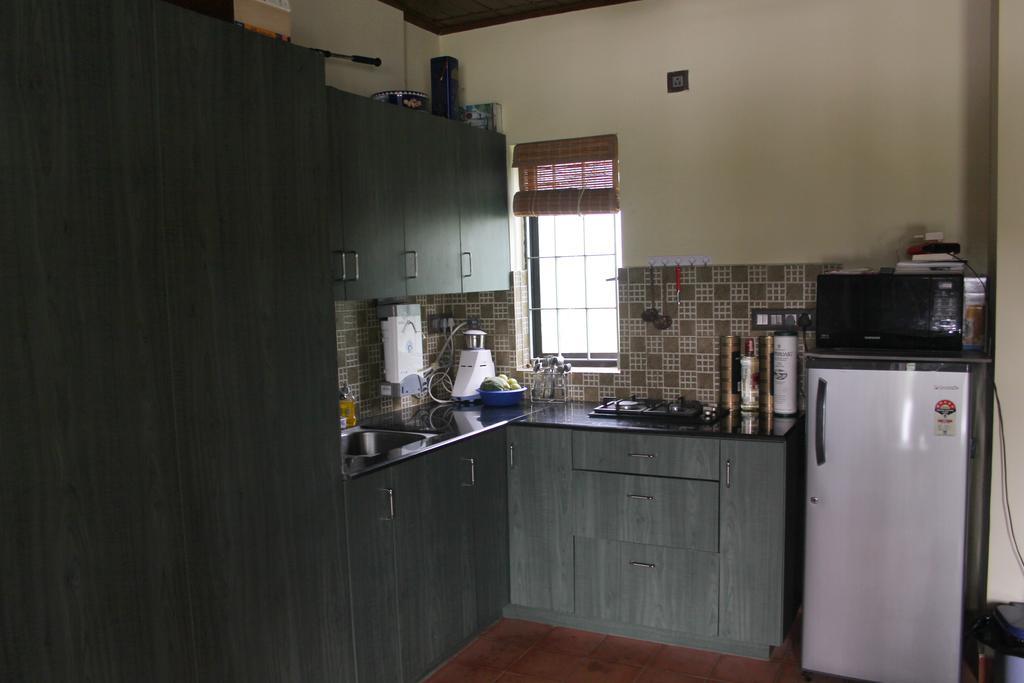 Bed and Breakfast Pearl Spot Недумбассери Номер фото