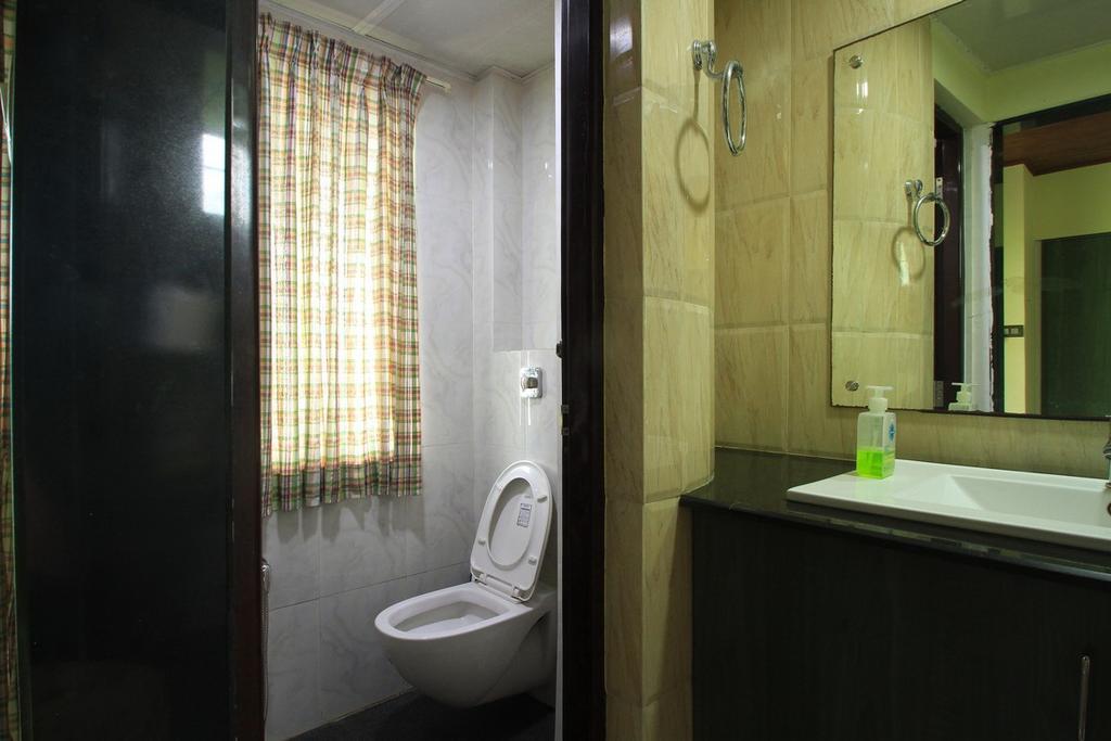 Bed and Breakfast Pearl Spot Недумбассери Экстерьер фото